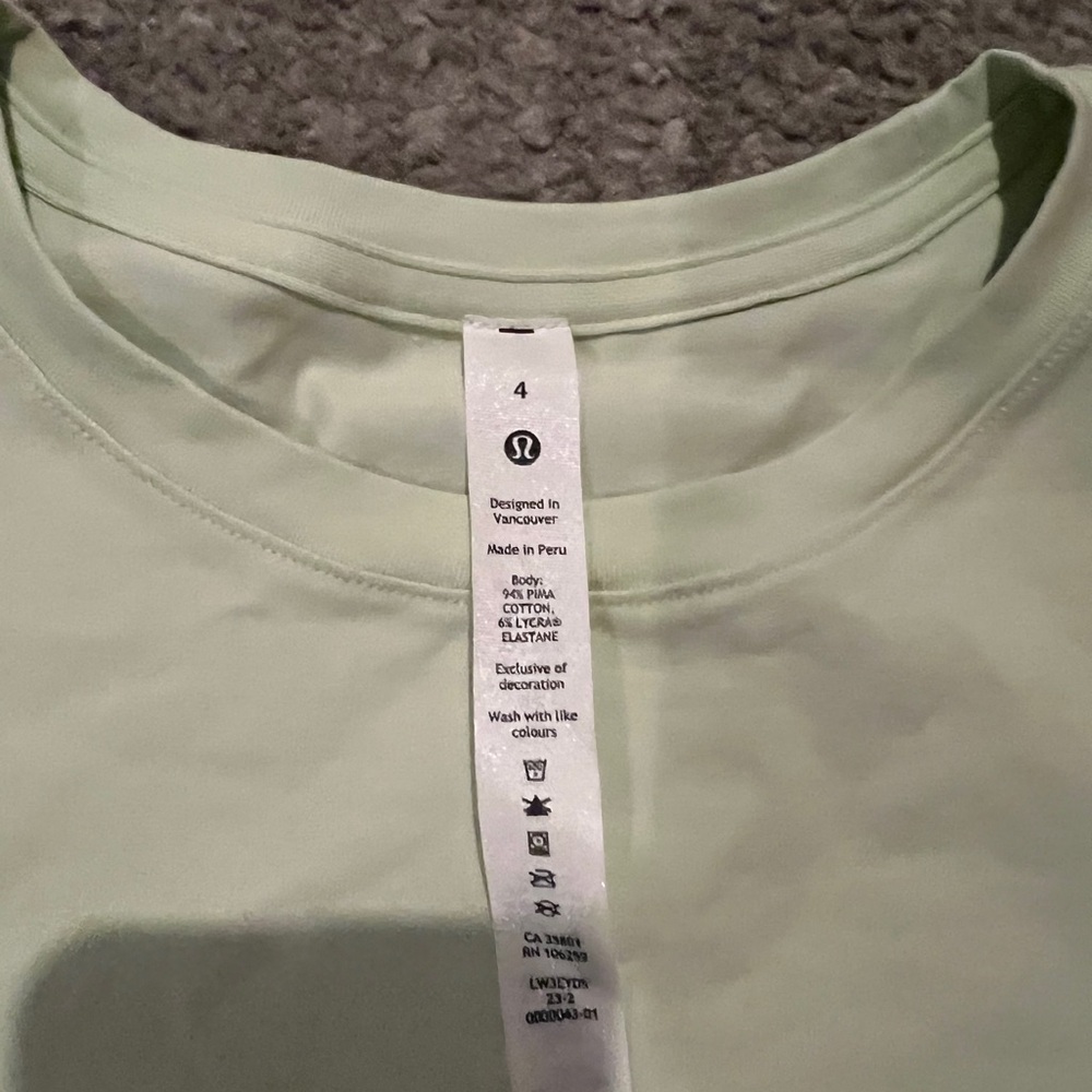 Nwt lululemon athletica Mint Short Sleeve Tee- love tee - Picture 5 of 5